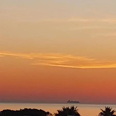 апартаметы на пляже с видом на море Appartamento Durrës